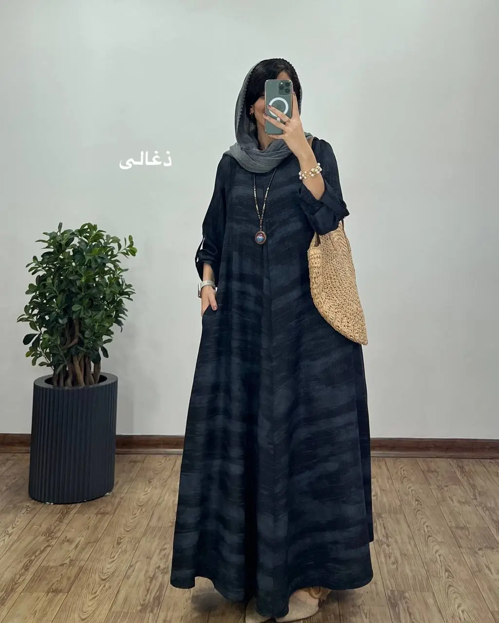 پیراهن مانتویی بلند سوپر کلوش فریال (پیش فروش)